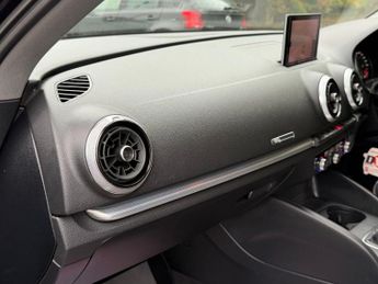AUDI A3 1.5 TFSI CoD Sport Sportback 5dr Petrol S Tronic Euro 6 (s/s) (1