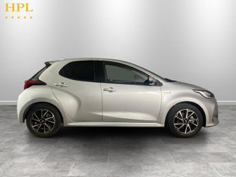 TOYOTA YARIS 1.5 VVT-h Design Hatchback 5dr Petrol Hybrid E-CVT Euro 6 (s/s) 