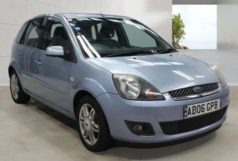 Ford Fiesta 1.4 Ghia Hatchback 5dr Petrol Manual (147 g/km, 79 bhp)