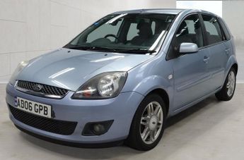 FORD FIESTA 1.4 Ghia Hatchback 5dr Petrol Manual (147 g/km, 79 bhp)