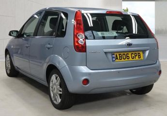FORD FIESTA 1.4 Ghia Hatchback 5dr Petrol Manual (147 g/km, 79 bhp)