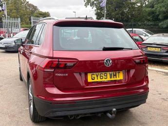 VOLKSWAGEN TIGUAN 2.0 TDI Match SUV 5dr Diesel DSG Euro 6 (s/s) (150 ps)