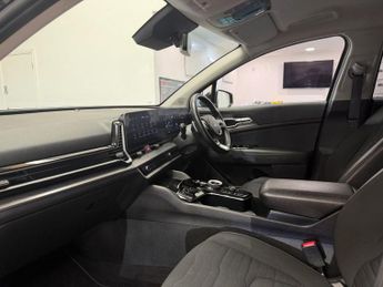 KIA SPORTAGE 1.6 h T-GDi 3 SUV 5dr Petrol Hybrid Auto Euro 6 (s/s) (226 bhp)