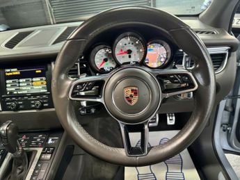 PORSCHE MACAN 3.0 TD V6 S SUV 5dr Diesel PDK 4WD Euro 6 (s/s) (258 ps)
