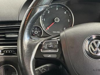 VOLKSWAGEN TOUAREG 3.0 TDI V6 BlueMotion Tech R-Line SUV 5dr Diesel Tiptronic 4WD E