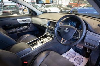 JAGUAR XF 3.0d S V6 Luxury Saloon 4dr Diesel Auto Euro 5 (s/s) (275 ps)