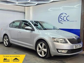 Skoda Octavia 1.6 TDI SE Hatchback 5dr Diesel Manual Euro 5 (s/s) (105 ps)