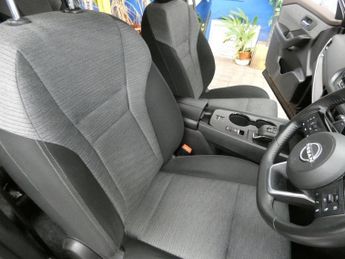 NISSAN X-TRAIL 1.5 DIG-T MHEV Acenta Premium SUV 5dr Petrol Hybrid XTRON Euro 6