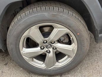 TOYOTA RAV4 2.5 VVT-h Excel SUV 5dr Petrol Hybrid CVT Euro 6 (s/s) (218 ps)