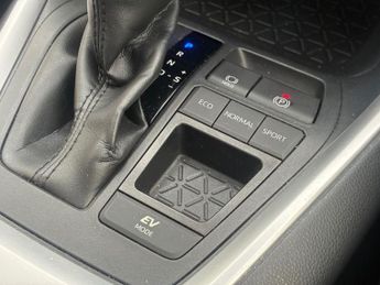 TOYOTA RAV4 2.5 VVT-h Excel SUV 5dr Petrol Hybrid CVT Euro 6 (s/s) (218 ps)