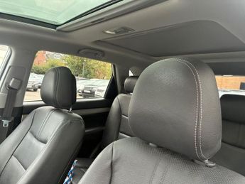 KIA SORENTO 2.2 CRDi KX-3 SUV 5dr Diesel Auto AWD Euro 5 (SNav) (194 bhp)