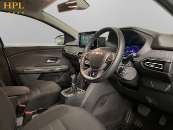 DACIA JOGGER 1.6 Hybrid Extreme SE MPV 5dr Petrol Hybrid Auto Euro 6 (s/s) (1