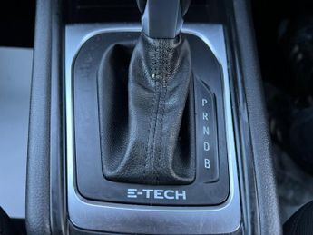 RENAULT CAPTUR 1.6 E-TECH evolution Auto Euro 6 (s/s) 5dr