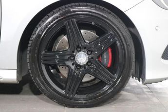 MERCEDES-BENZ A CLASS 2.0 A250 Engineered by AMG Hatchback 5dr Petrol 7G-DCT 4MATIC Eu