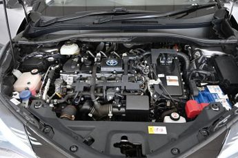 TOYOTA C-HR 1.8 VVT-h Excel SUV 5dr Petrol Hybrid CVT Euro 6 (s/s) (122 ps)