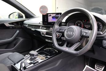 AUDI A4 2.0 TDI 40 BLACK EDITION SALOON QUATTRO 