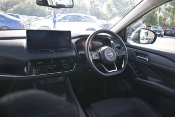 NISSAN QASHQAI 1.3 DIG-T MHEV N-Connecta SUV 5dr Petrol Hybrid XTRON Euro 6 (s/