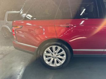 LAND ROVER RANGE ROVER 3.0 TD V6 Vogue SE SUV 5dr Diesel Auto 4WD Euro 5 (s/s) (258 ps)