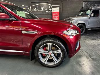 JAGUAR F-PACE 3.0 V6 S SUV 5dr Petrol Auto AWD Euro 6 (s/s) (380 ps)