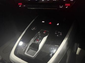 AUDI Q4 E-TRON 35 Sport SUV 5dr Electric Auto 55kWh (170 ps)