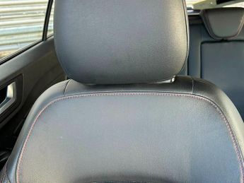 FORD FOCUS 1.0T EcoBoost MHEV ST-Line X Estate 5dr Petrol Hybrid DCT Euro 6