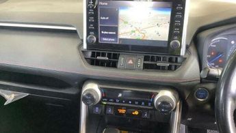 TOYOTA RAV4 2.5 VVT 18.1kWh Dynamic CVT 4WD Euro 6 (s/s) 5dr