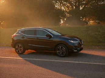 Nissan Qashqai 1.3 DIG-T N-Connecta SUV 5dr Petrol Manual Euro 6 (s/s) (140 ps)