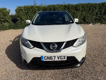 NISSAN QASHQAI 1.6 dCi Tekna SUV 5dr Diesel XTRON Euro 6 (s/s) (130 ps)