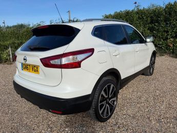 NISSAN QASHQAI 1.6 dCi Tekna SUV 5dr Diesel XTRON Euro 6 (s/s) (130 ps)
