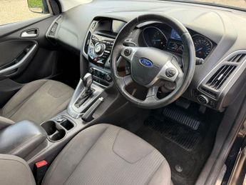 FORD FOCUS 1.6 Titanium Navigator Estate 5dr Petrol Powershift Euro 5 (125 