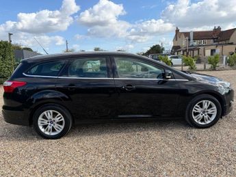 FORD FOCUS 1.6 Titanium Navigator Estate 5dr Petrol Powershift Euro 5 (125 
