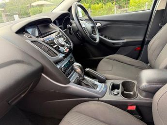 FORD FOCUS 1.6 Titanium Navigator Estate 5dr Petrol Powershift Euro 5 (125 