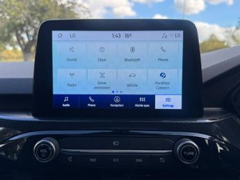 FORD KUGA 2.5 EcoBoost Duratec 14.4kWh ST-Line X SUV 5dr Petrol Plug-in Hy