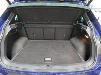VOLKSWAGEN TIGUAN 2.0 TDI R-Line SUV 5dr Diesel Manual Euro 6 (s/s) (150 ps)
