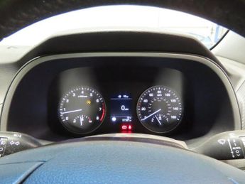 HYUNDAI TUCSON 1.6 GDi SE Nav SUV 5dr Petrol Manual Euro 6 (s/s) (132 ps)