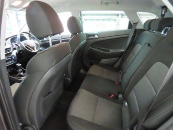 HYUNDAI TUCSON 1.6 GDi SE Nav SUV 5dr Petrol Manual Euro 6 (s/s) (132 ps)