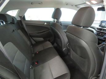 HYUNDAI TUCSON 1.6 GDi SE Nav SUV 5dr Petrol Manual Euro 6 (s/s) (132 ps)