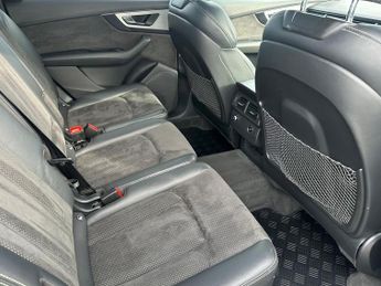 AUDI Q7 3.0 TDI V6 45 S line SUV 5dr Diesel Tiptronic quattro Euro 6 7 S