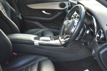 MERCEDES-BENZ GLC 2.0 GLC300h MHEV AMG Line Coupe 5dr Petrol Hybrid G-Tronic+ 4MAT