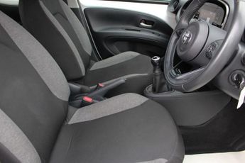 TOYOTA AYGO X 1.0 VVT-i Pure Hatchback 5dr Petrol Manual Euro 6 (s/s) (72 ps)