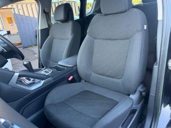 PEUGEOT 3008 1.6 e-HDi Access SUV 5dr Diesel EGC Euro 5 (s/s) (115 ps)