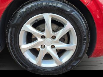 PEUGEOT 208 1.6 e-HDi Active Hatchback 5dr Diesel Manual Euro 5 (s/s) (92 ps