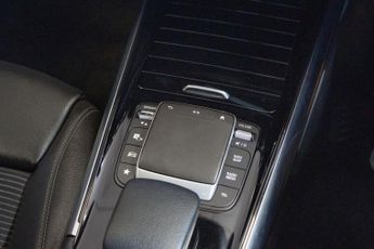 MERCEDES-BENZ GLA 1.3 GLA200 Sport (Executive) SUV 5dr Petrol 7G-DCT Euro 6 (s/s) 