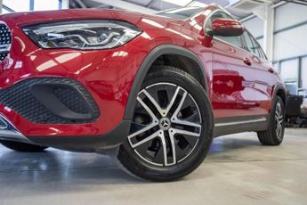 MERCEDES-BENZ GLA 1.3 GLA200 Sport (Executive) SUV 5dr Petrol 7G-DCT Euro 6 (s/s) 