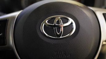TOYOTA YARIS 1.33 Dual VVT-i TR Hatchback 5dr Petrol Manual Euro 5 (101 ps)