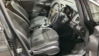 VAUXHALL ASTRA 1.4i Excite Hatchback 5dr Petrol Manual Euro 6 (100 ps)