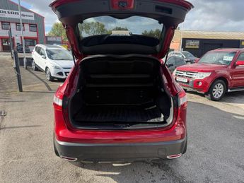 NISSAN QASHQAI 1.2 DIG-T N-Connecta SUV 5dr Petrol XTRON 2WD Euro 6-1 OWNER FRO