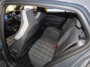 VOLKSWAGEN GOLF 2.0 TDI GTD Hatchback 5dr Diesel DSG Euro 6 (s/s) (200 ps)