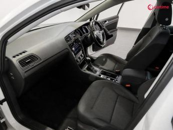 VOLKSWAGEN GOLF 1.6 TDI Match Estate 5dr Diesel DSG Euro 6 (s/s) (115 ps) Front 