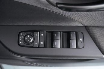TOYOTA C-HR 1.8 VVT-h Design CVT Euro 6 (s/s) 5dr